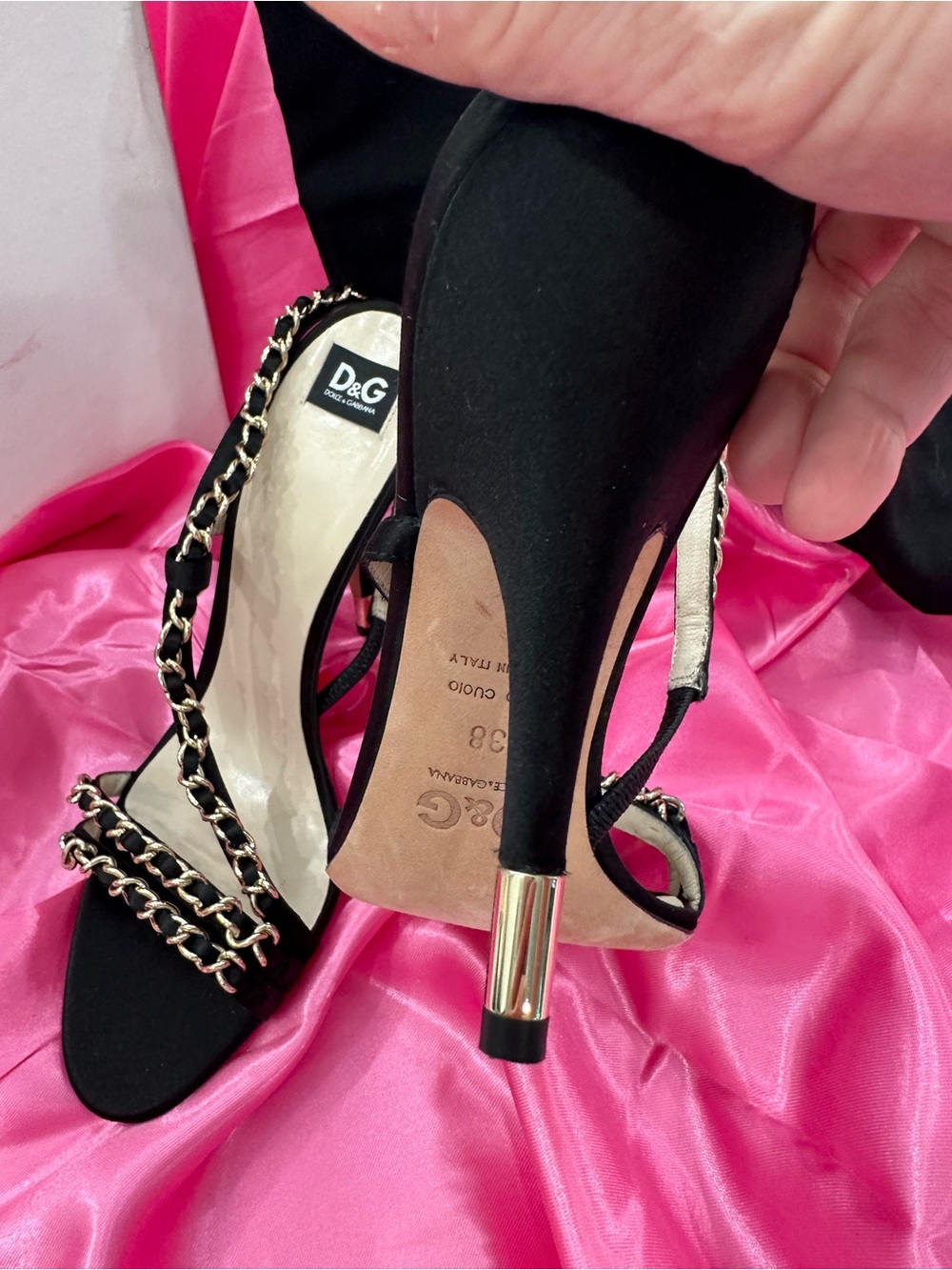 D&G Black Heeled Slingbacks with Gold Chain Trim - Picture 4 of 11